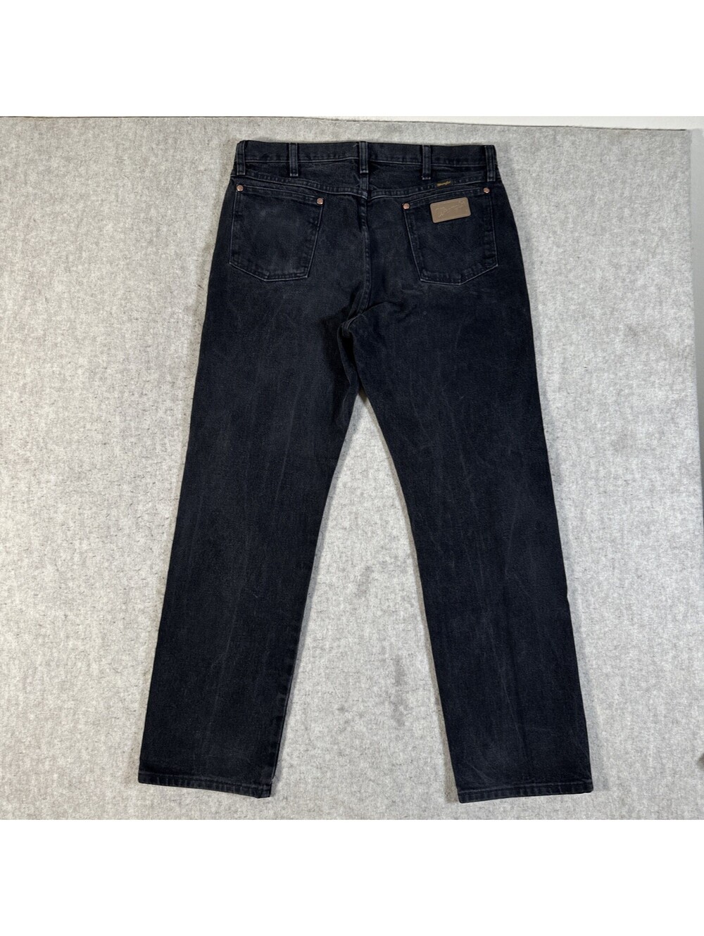 Wrangler 13MWZWK Jeans Mens 35x31 Black Light Wash Denim Pants Cowboy Cut Rodeo